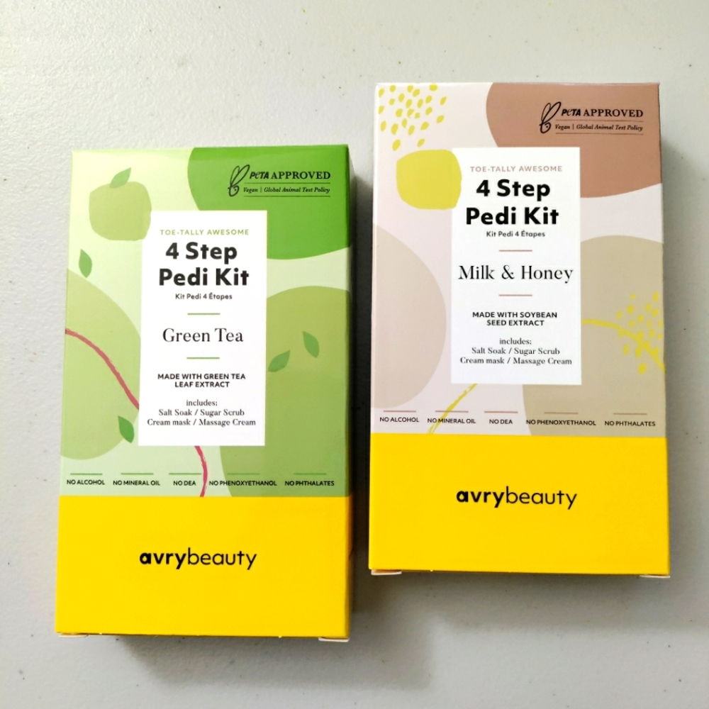 AvryBeauty 4 in 1 Pedicure Kit Lot 2 Green Tea and Milk & Honey